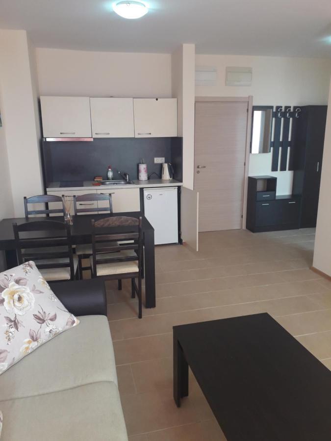 Gradina Sunny Deluxe Apartment Sosopol Exterior foto